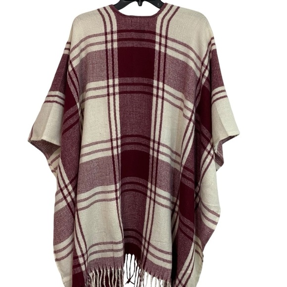 BANANA REPUBLIC - NWT - ONE SIZE MARIANA PLAID-RED WRAP KIMONO BLANKET - Picture 3 of 9